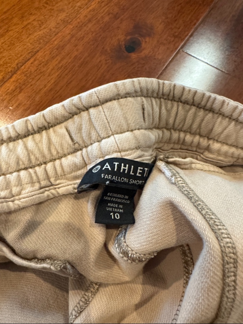 Athleta Farallon Short. - Picture 3 of 3